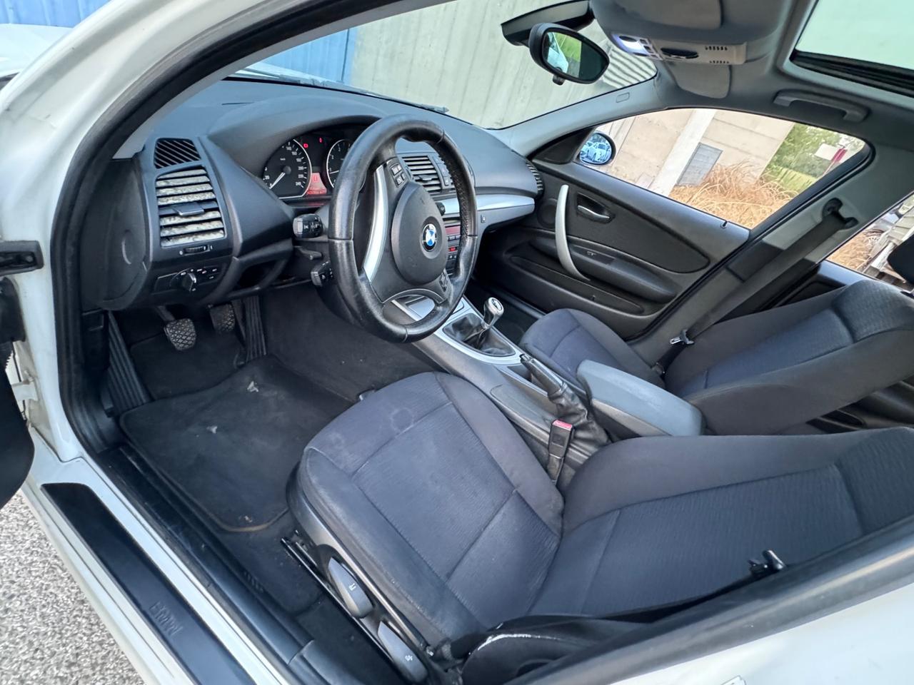 Bmw 118 118i cat 5 porte Attiva