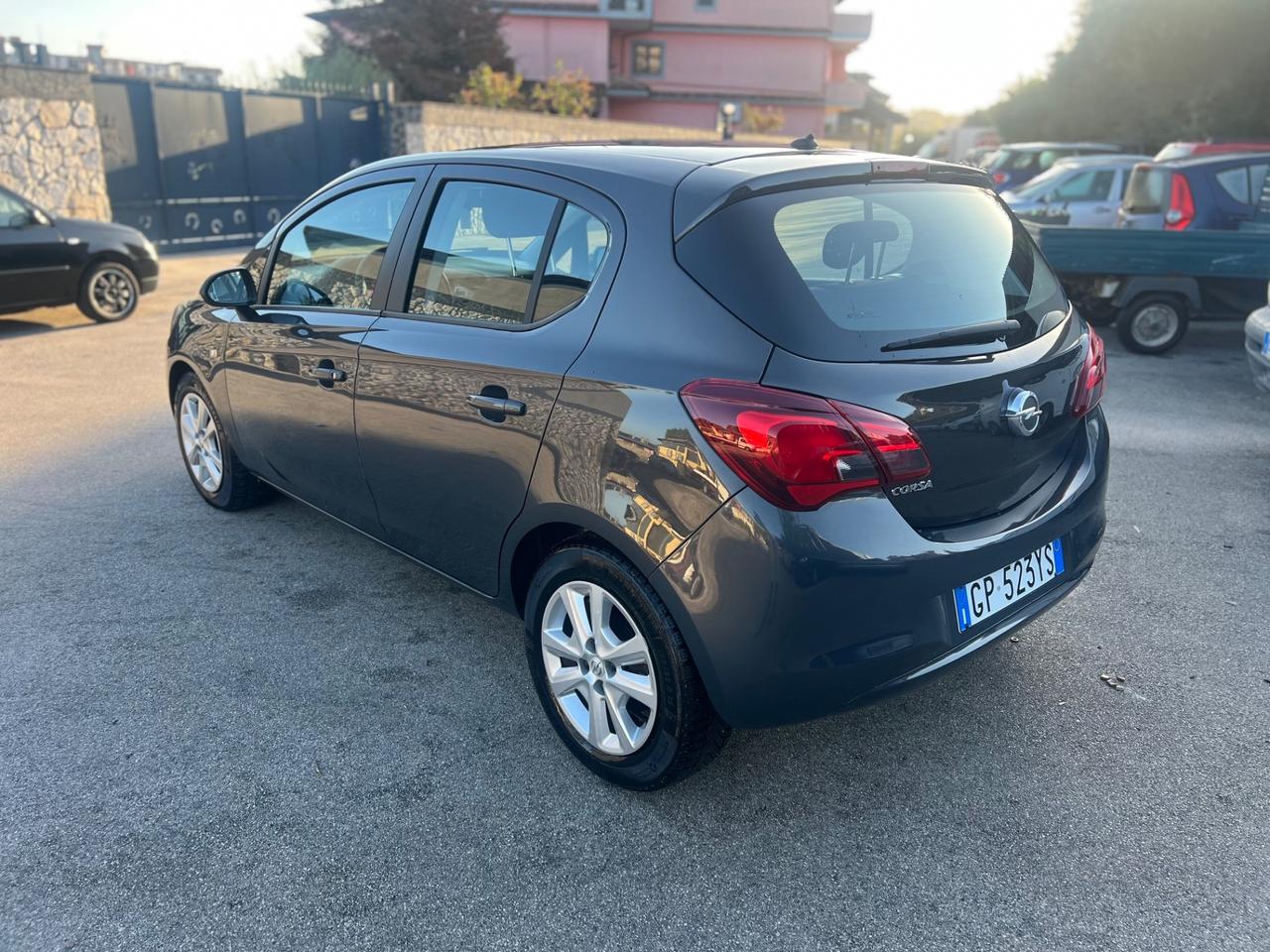 Opel Corsa 1.2 5 porte