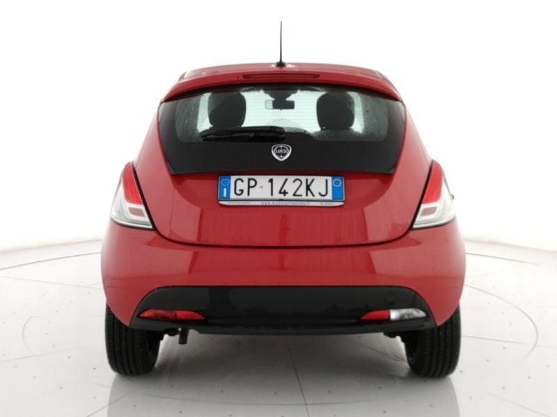 Lancia Ypsilon 1.0 firefly hybrid Gold Plus s&s 70cv