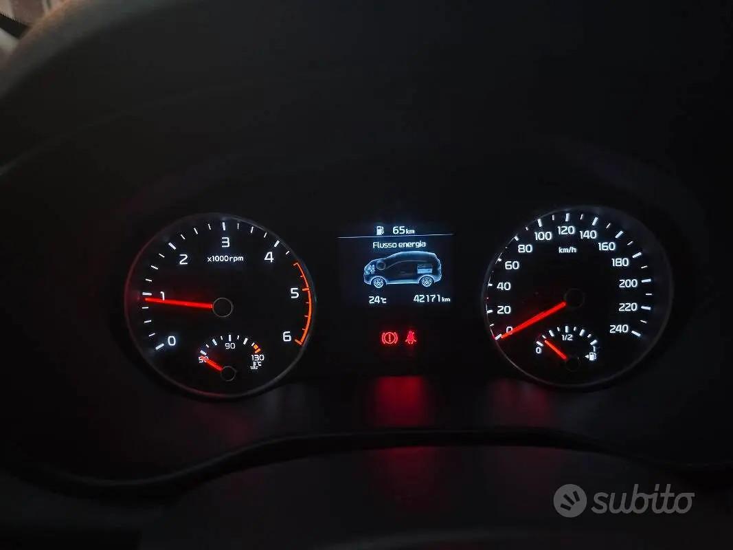 Kia Sportage 1.6 crdi mhev Urban 2wd 136cv