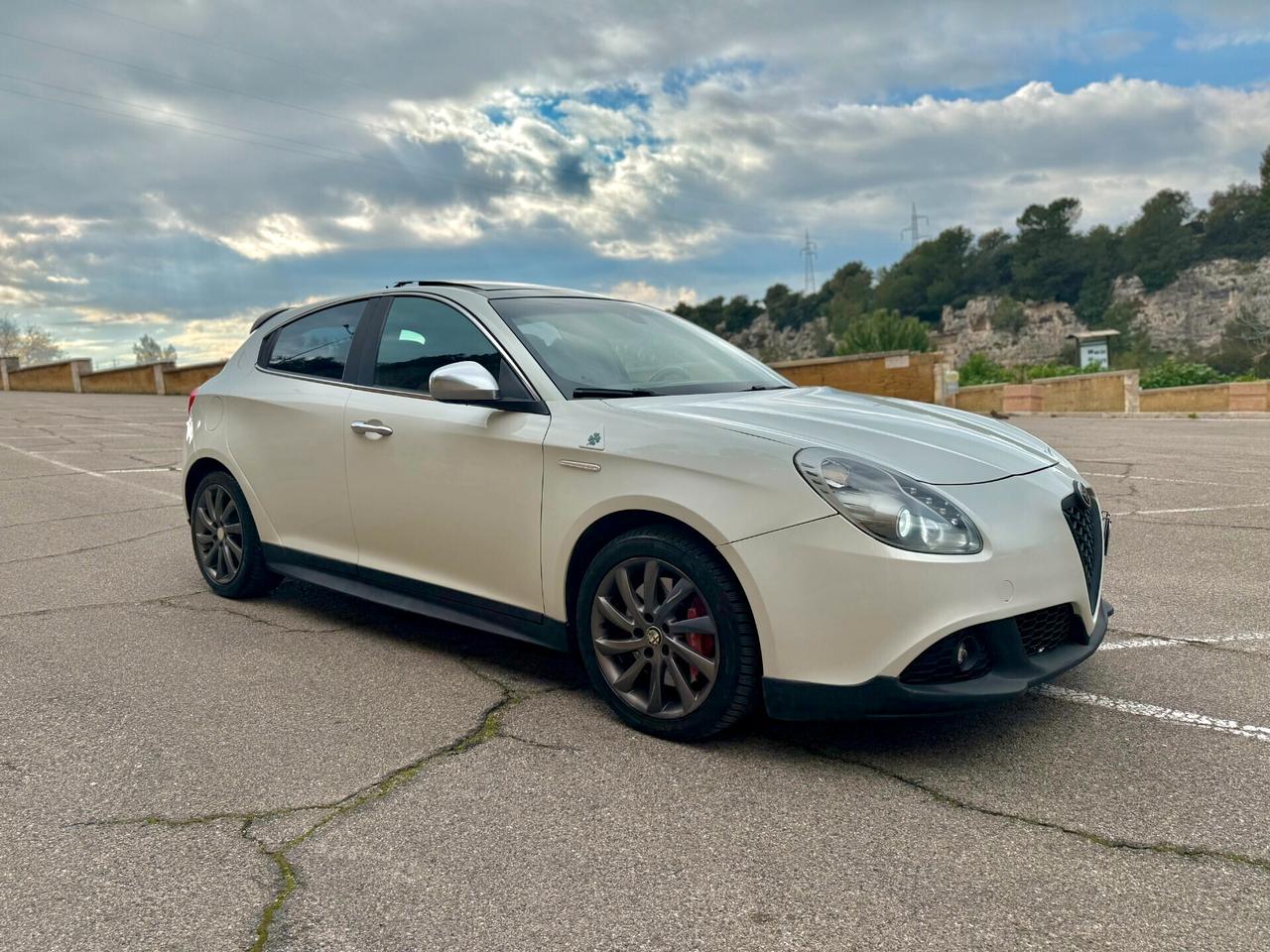 Alfa Romeo Giulietta/2.0 170CV/TETTO/PELLE/CAR PLAY