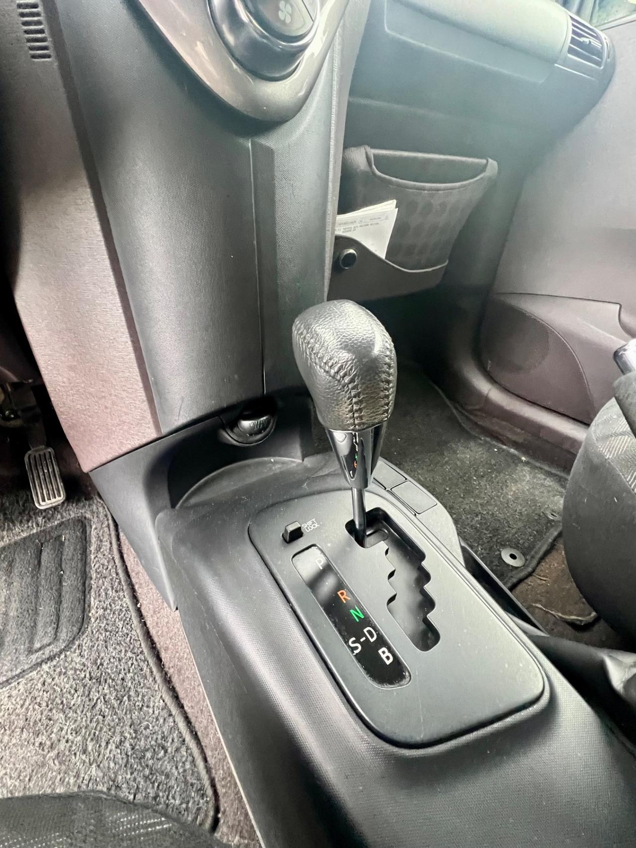 Toyota iQ 1.0 Cambio Automatico
