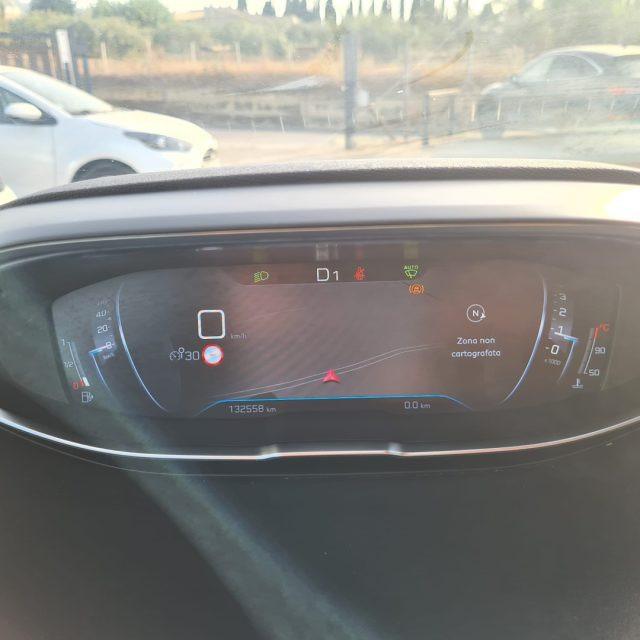 PEUGEOT 3008 BlueHDi 130 S&S EAT8 Allure