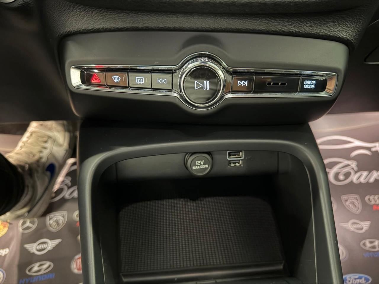 VOLVO XC 40 D3 GEARTRONIC 2.0 150CV PELLE NAVI CAM ANNO 2020