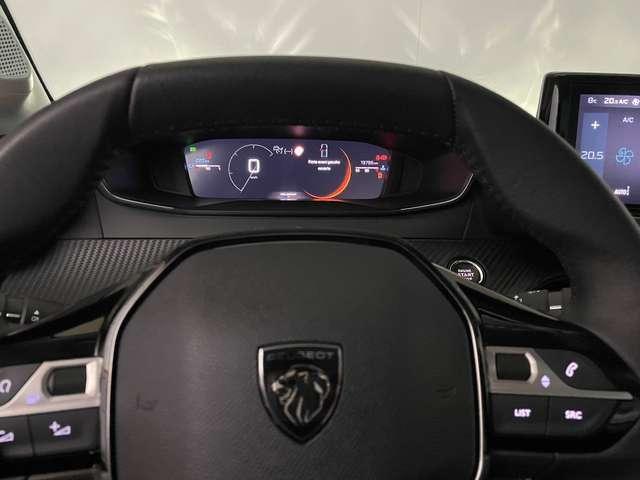 Peugeot 208 1.2 100cv Allure + Key Less + Navi + Telecamera