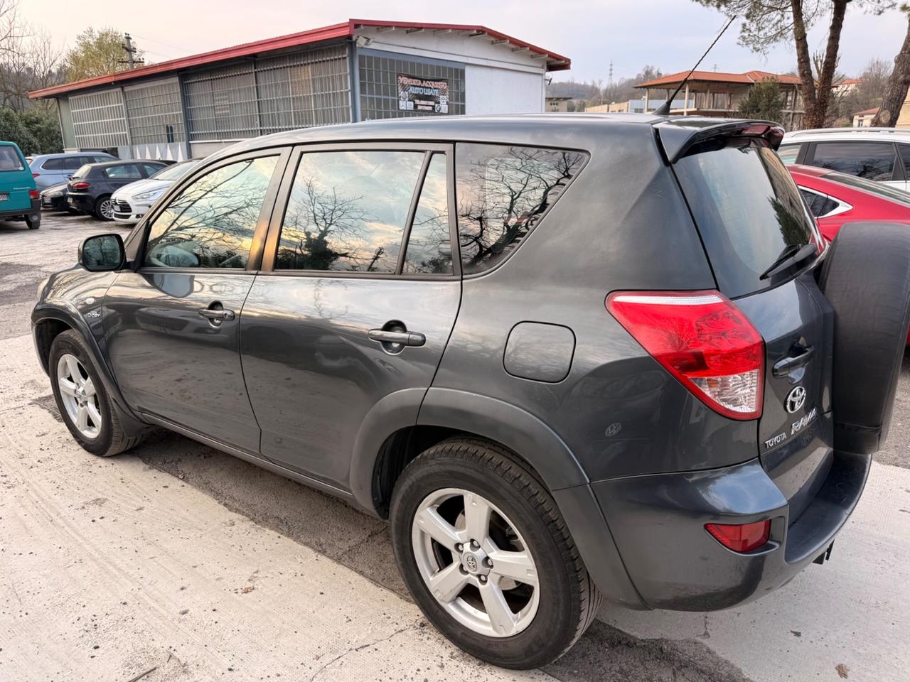 Toyota RAV 4 RAV4 2.2 D-4D 177 CV Luxury
