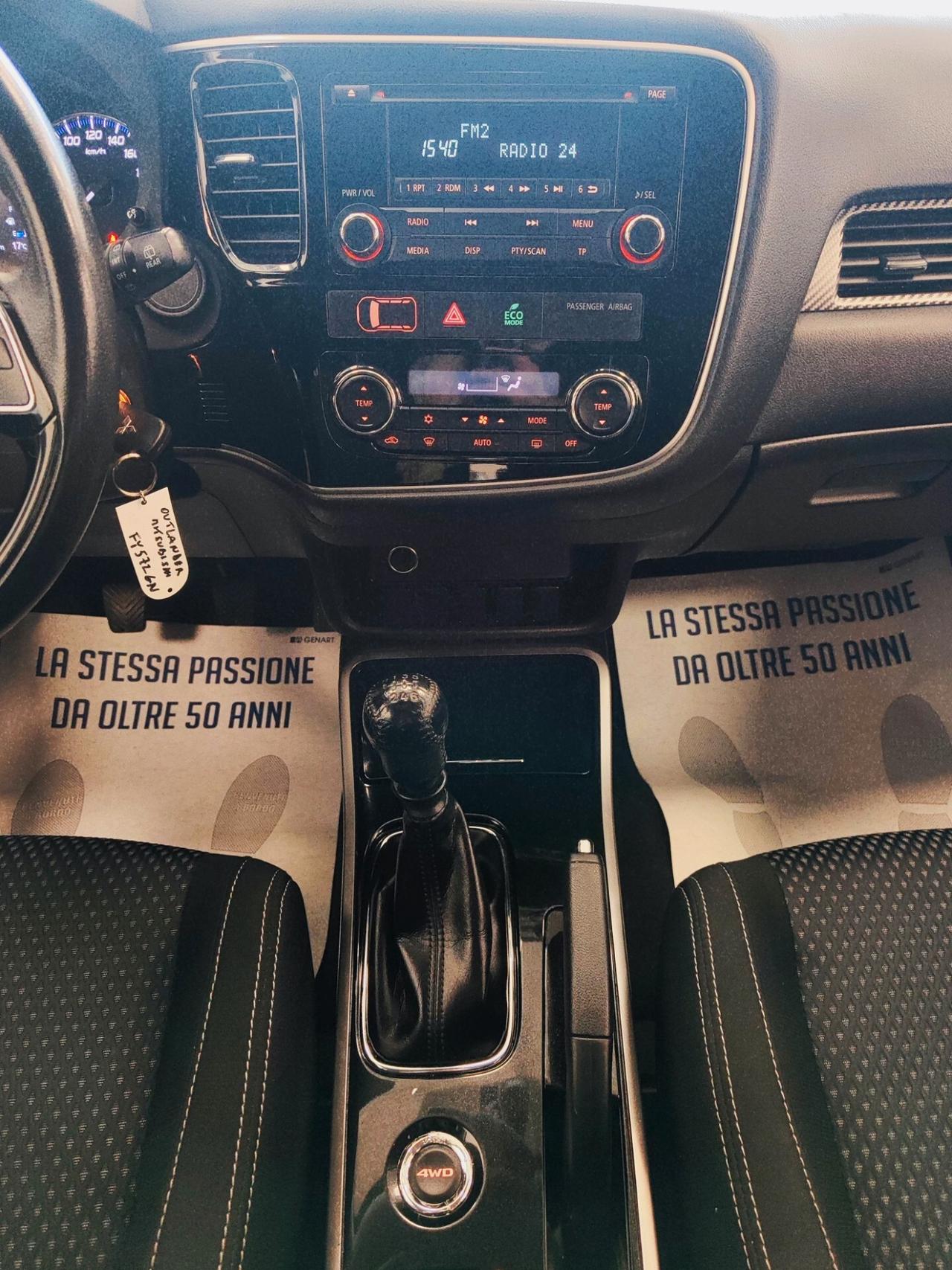 Mitsubishi Outlander 2.2 DI-D 4WD Instyle