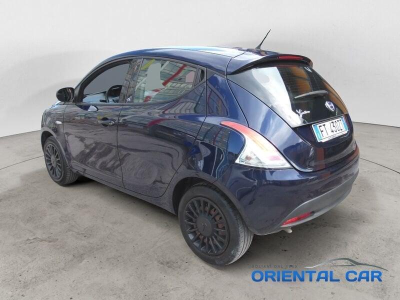 Lancia Ypsilon Ypsilon 1.2 69 CV 5 porte Elefantino Blu MOLTO BELLA KIT DISTRIBUZIONE NUOVO AL 100%