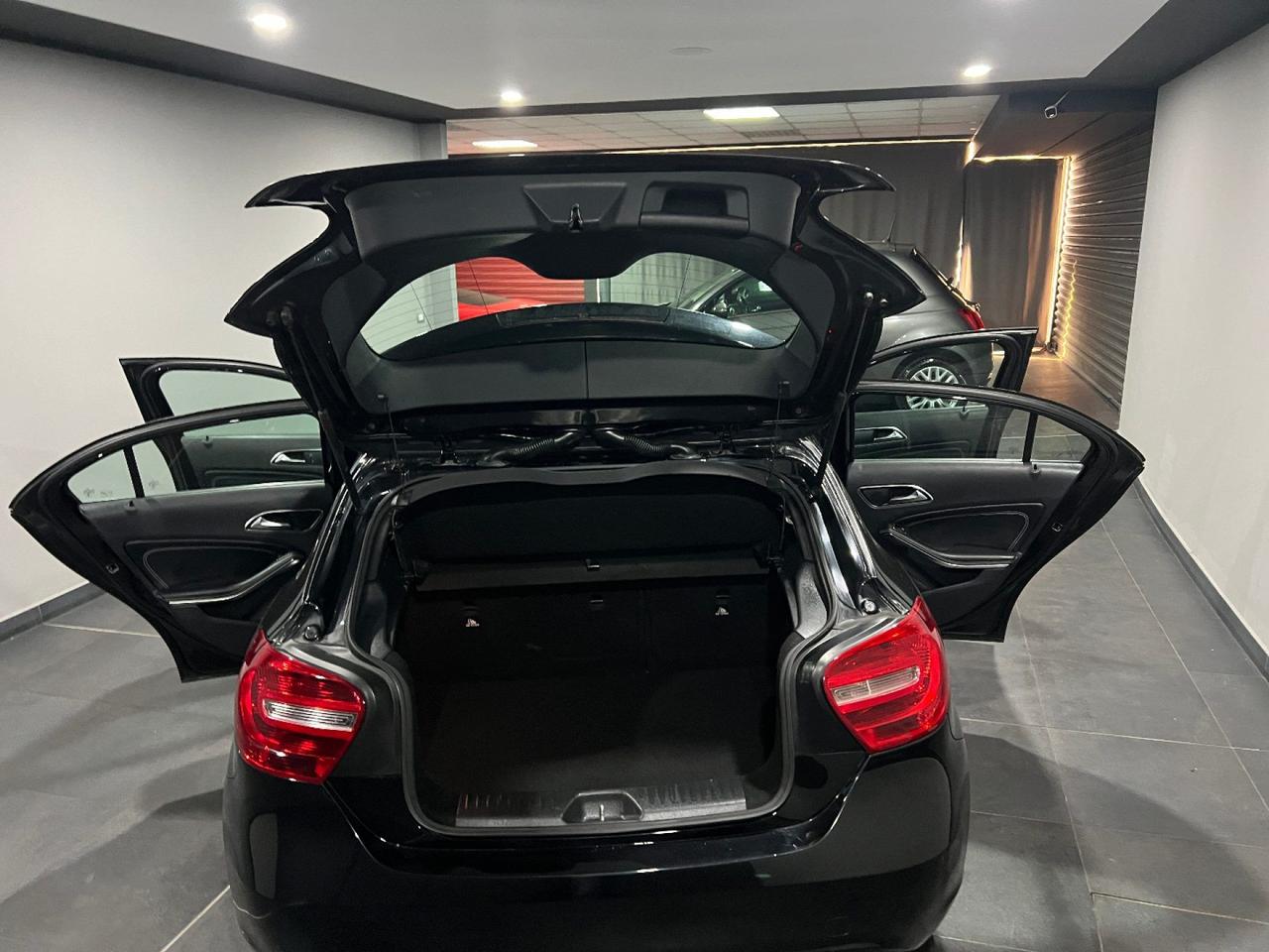 Mercedes-Benz A 180 CDI (BE) Sport TAGLIANDATA E GOMMATA