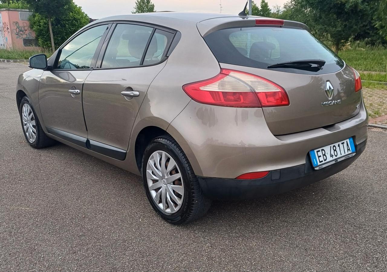 Renault Megane Mégane 1.5 dCi 110CV Luxe