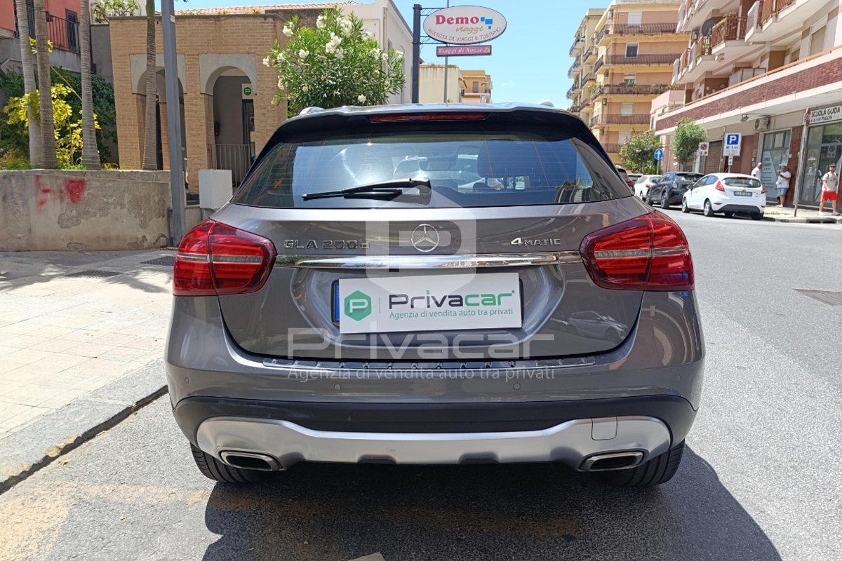 MERCEDES GLA 200 d Automatic 4Matic Premium