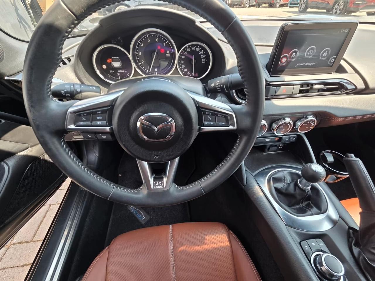 Mazda MX-5 2.0L Skyactiv-G RF Kazari