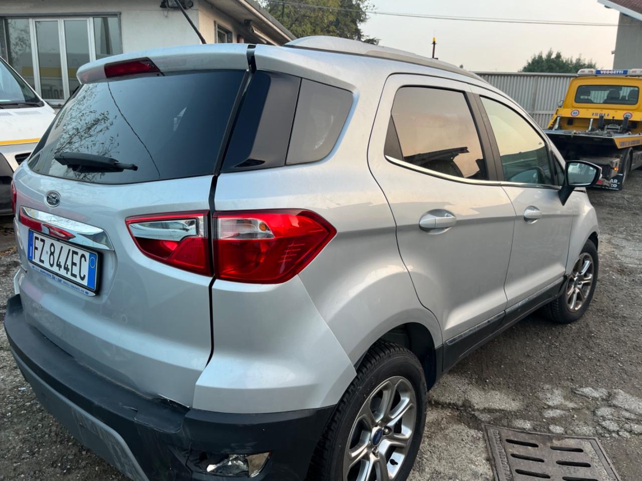 Ford EcoSport 1.5 Ecoblue 100 CV 2019 sinistrata