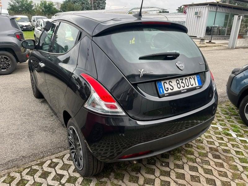 Lancia Ypsilon Ypsilon 1.0 FireFly 5 porte S&S Hybrid Silver Plus