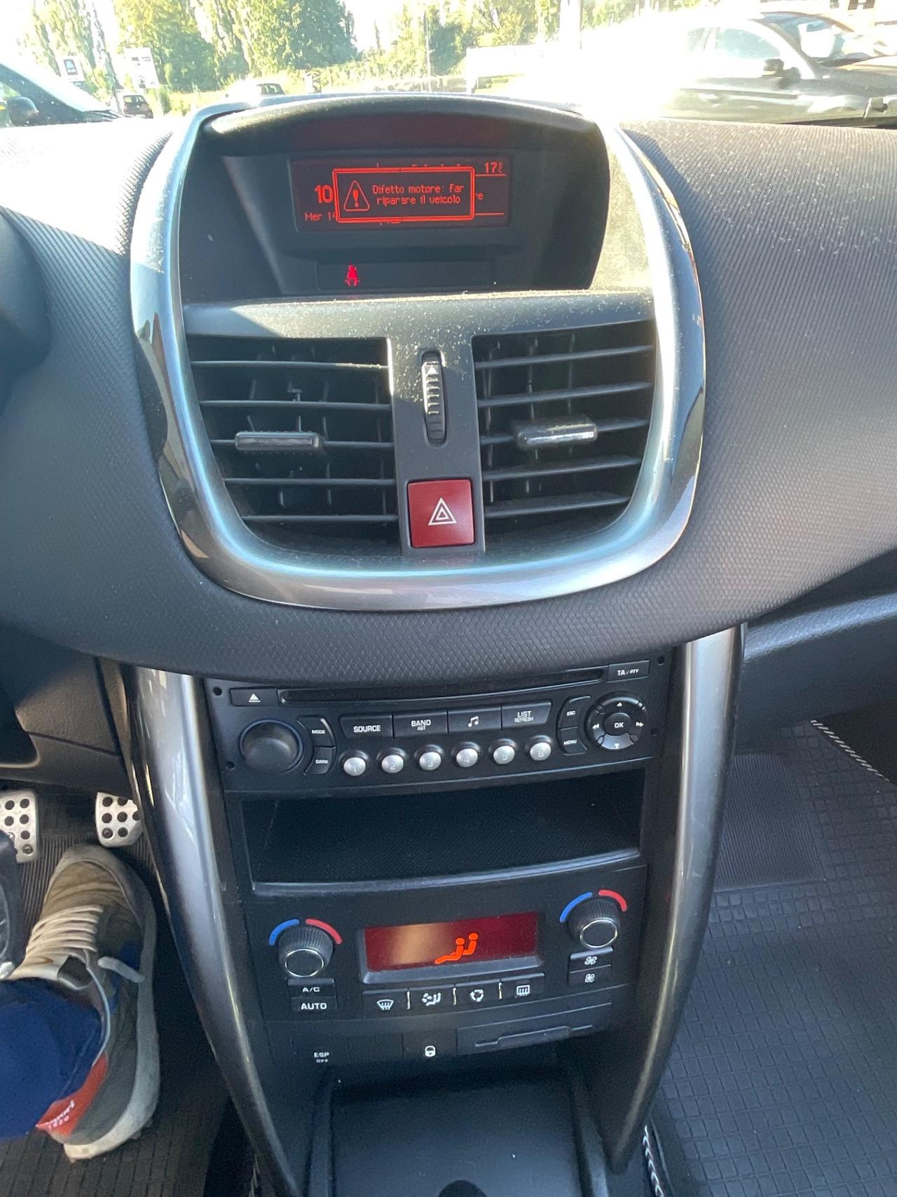 Peugeot 207 1.6 THP 150CV CC Féline