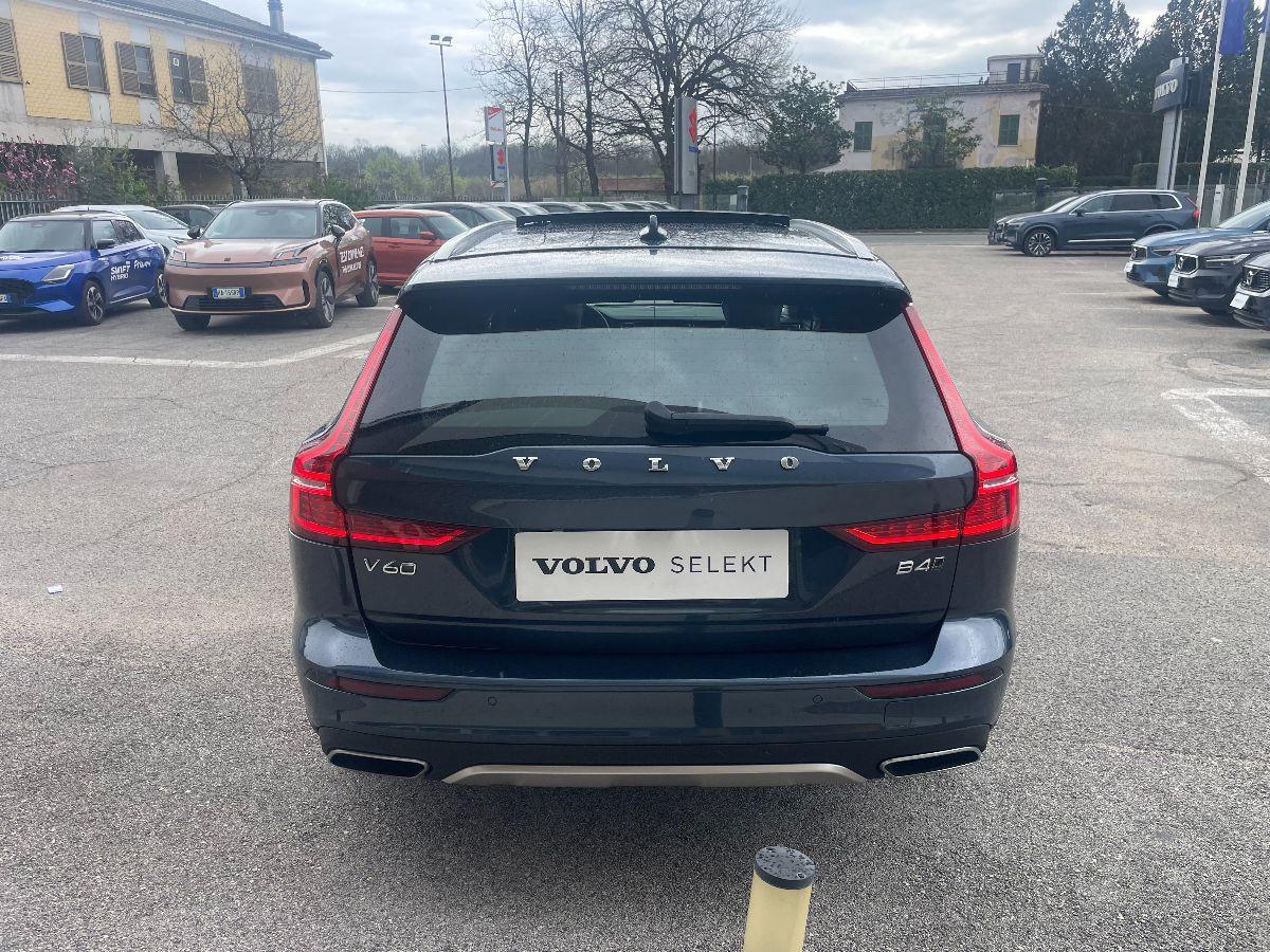 VOLVO - V60 - B4Geartr. Momentum Business Pro