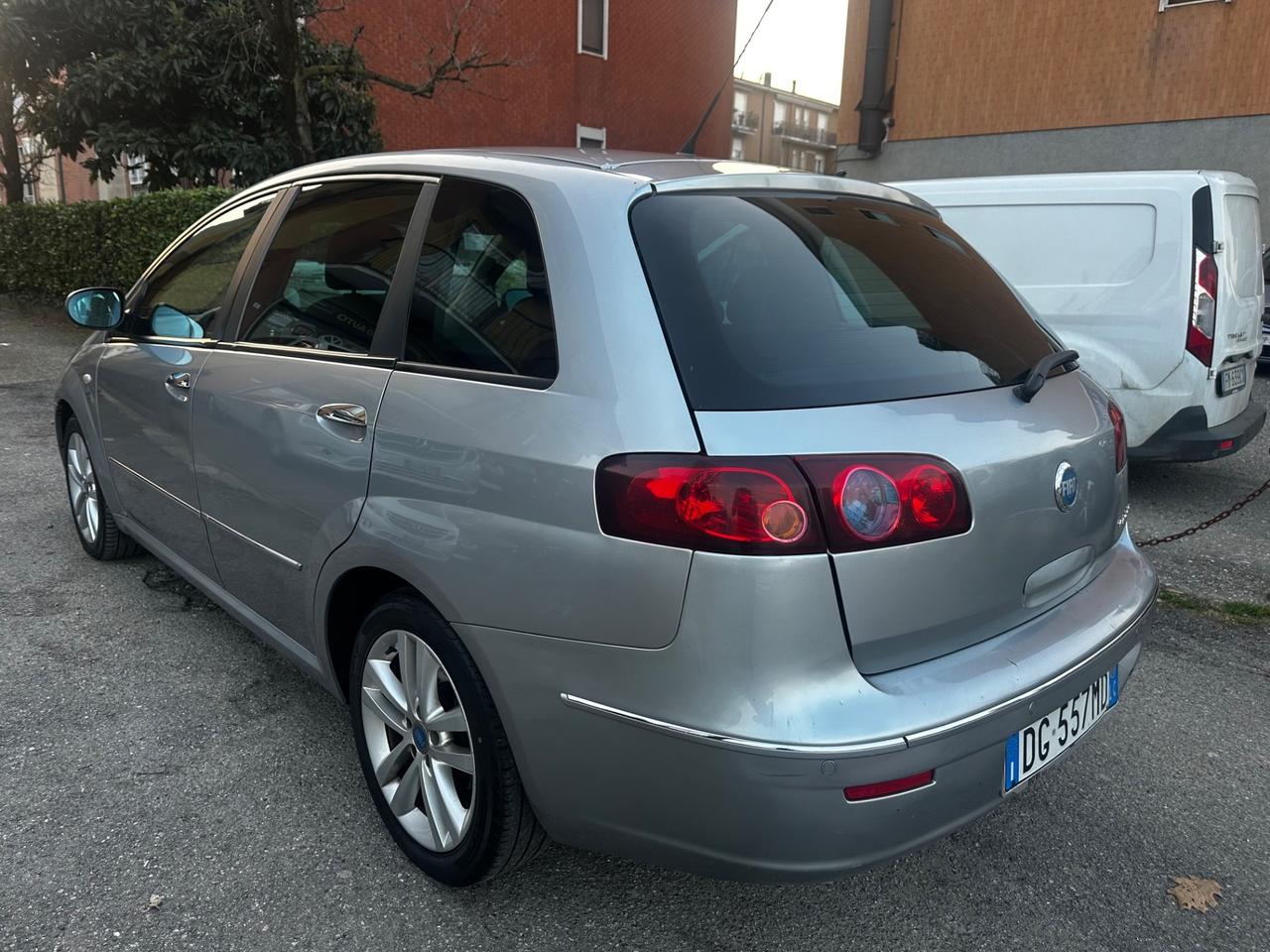 Fiat Croma 1.9 Multijet Emotion