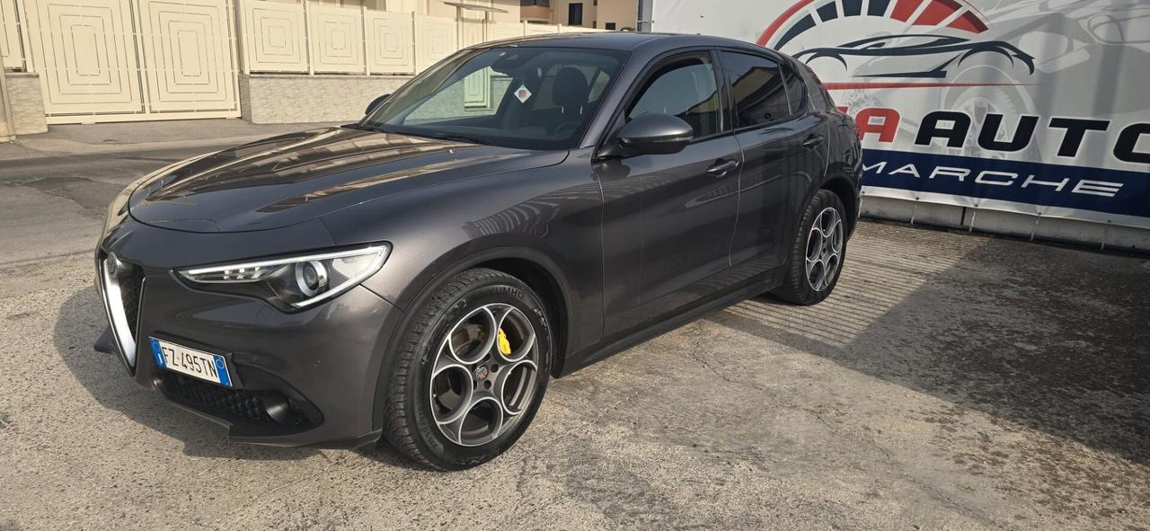 Alfa Romeo Stelvio 2.2 Turbodiesel 190 CV AT8 RWD Executive