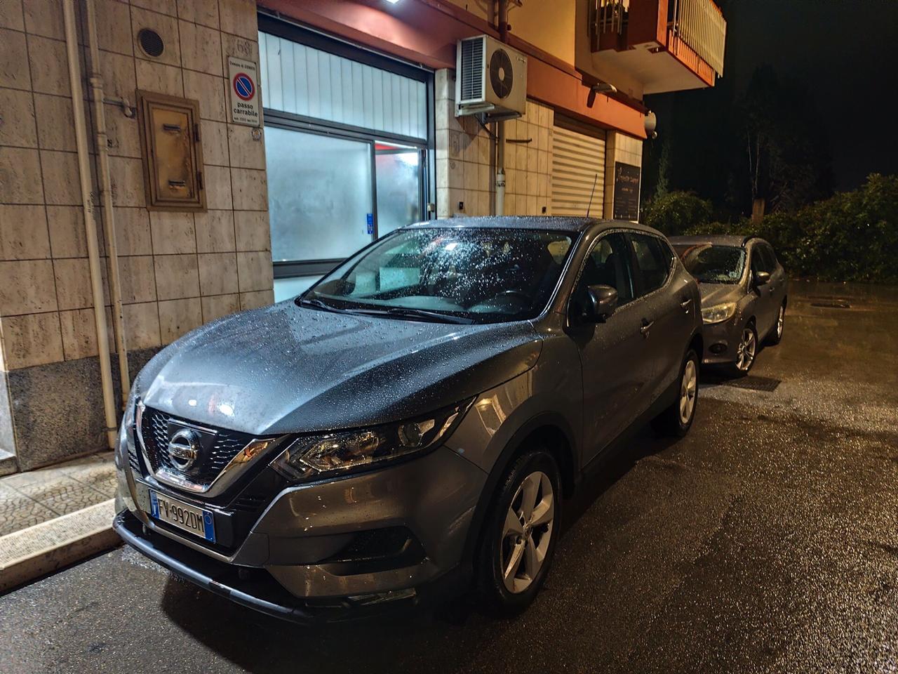 Nissan Qashqai 1.5 dCi FULL Navi Retroc Carplay Sensori