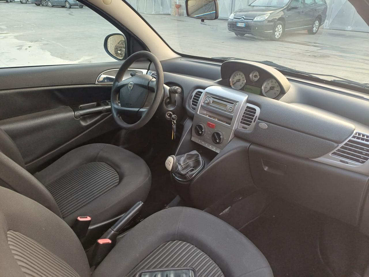 Lancia Ypsilon 1.2 60 CV Elle UniPro