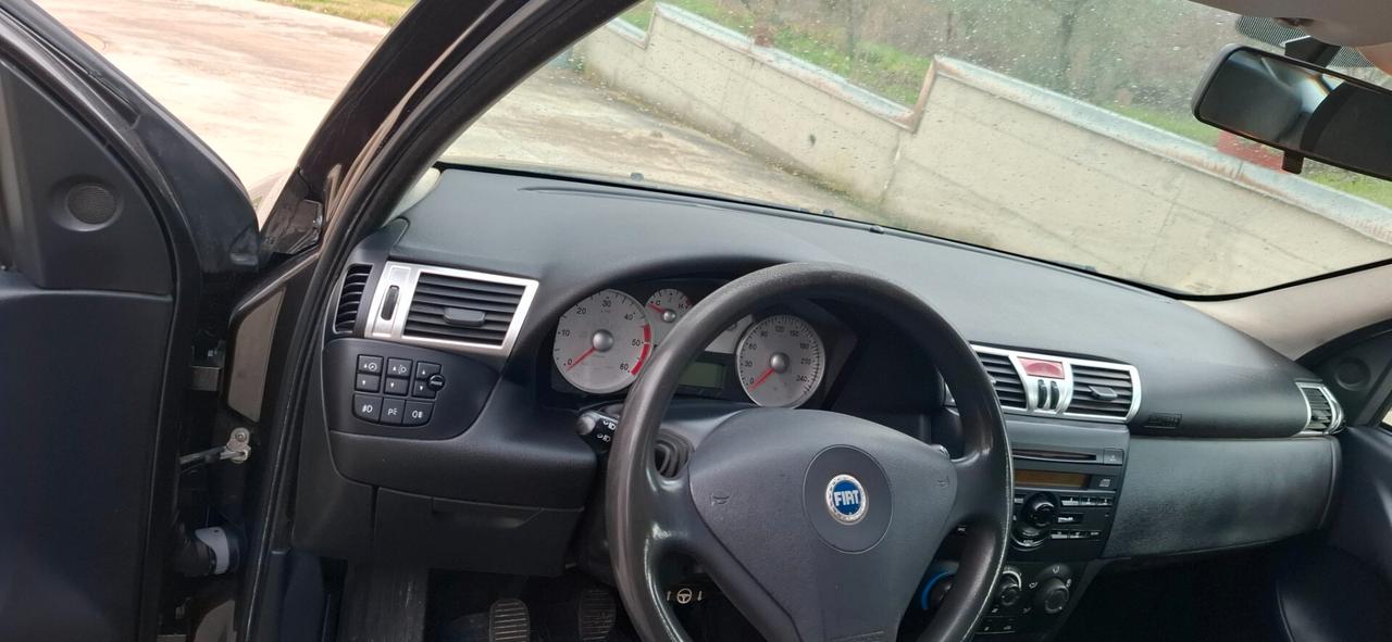 Fiat Stilo 1.9 MJT 120 CV Multi Wagon Dynamic