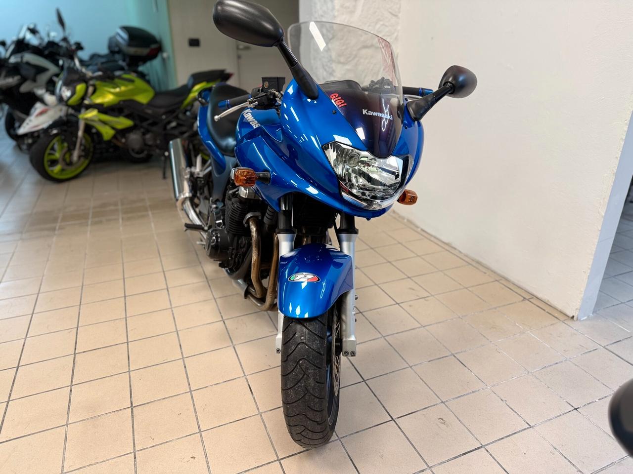 Kawasaki ZR 7S