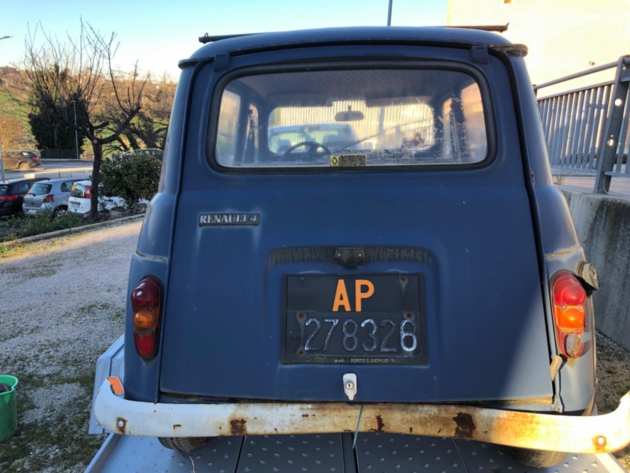 Renault R4 850cc
