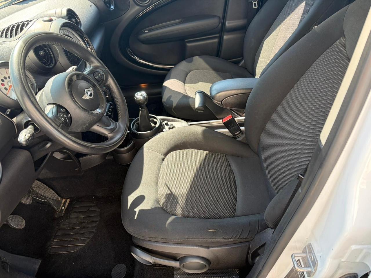 Mini Cooper D Countryman 1.6 One*EURO5*NEOPATENTATI*NAVI