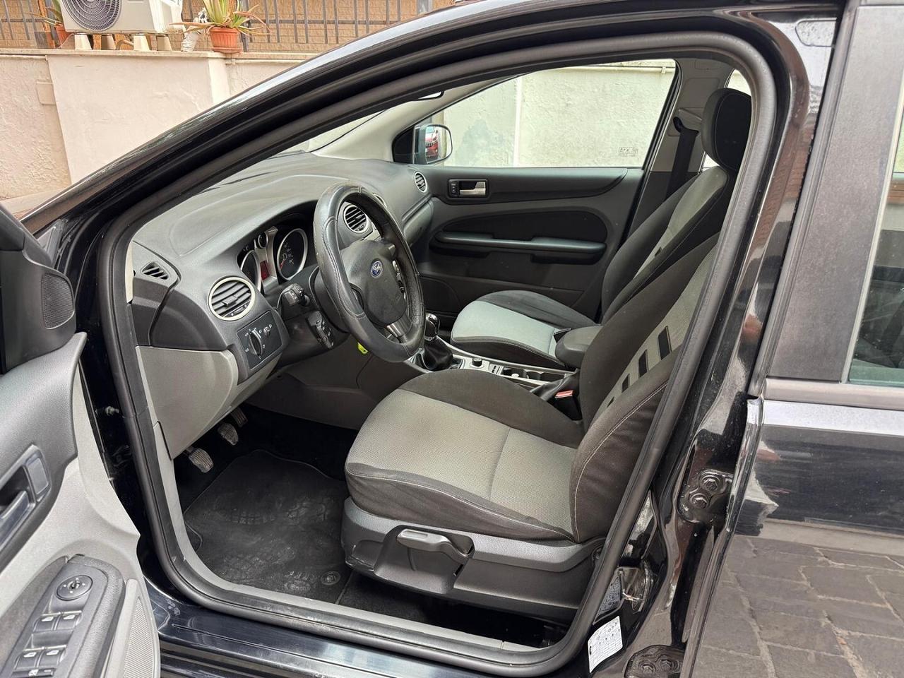 FORD Focus 1.6 TDCi 110CV SW Titanium