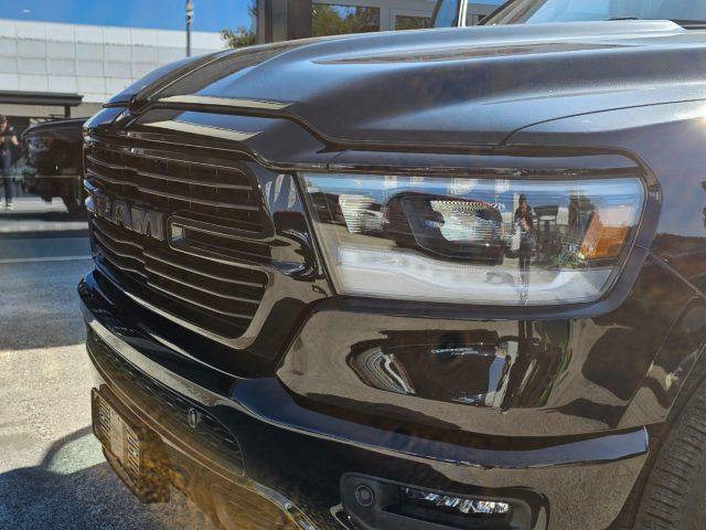 DODGE RAM 1500 5.7 V8 Crew Cab Sport Autocarro N1