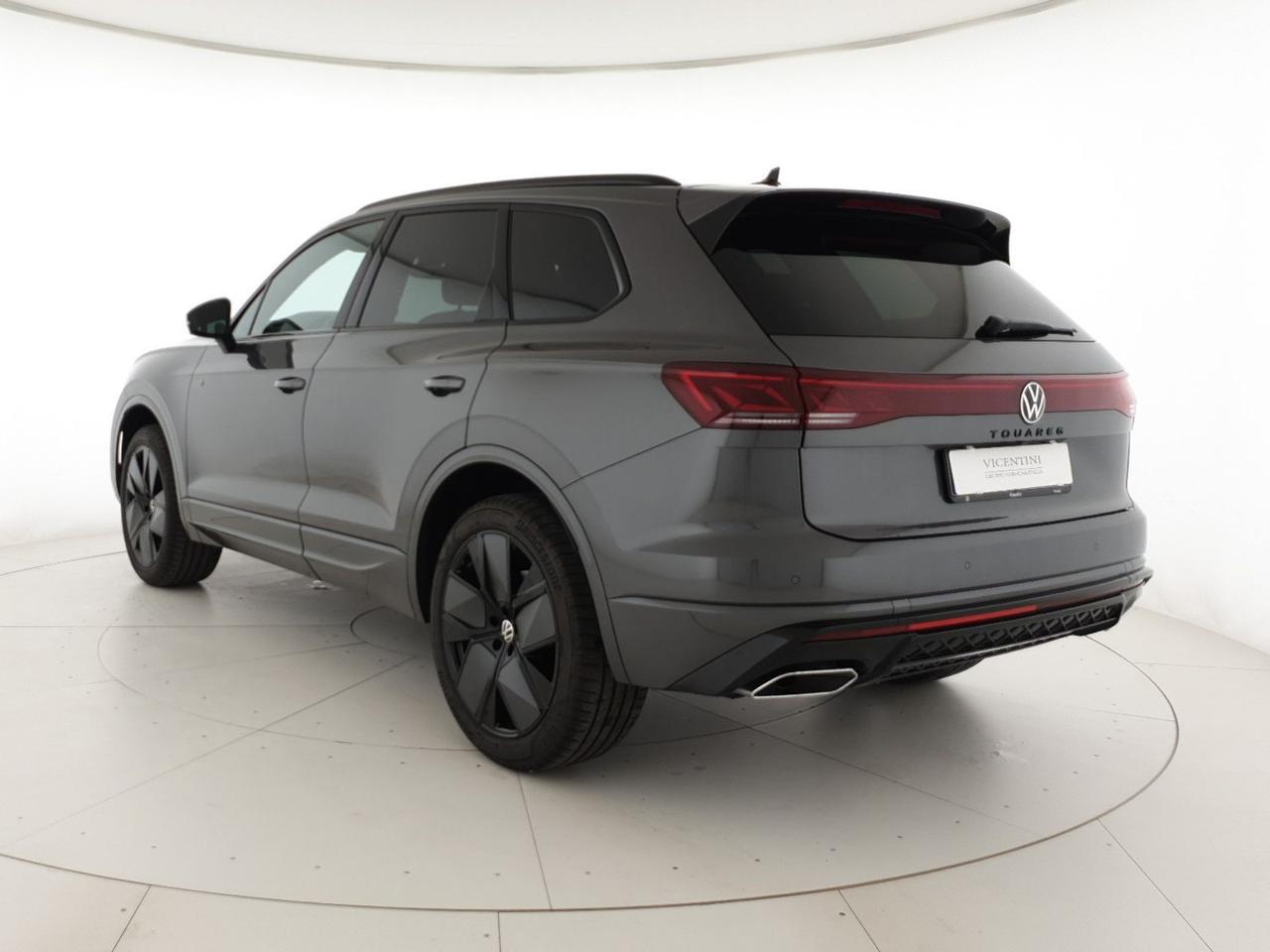 Volkswagen Touareg 3.0 v6 tdi scr r-line 231cv auto