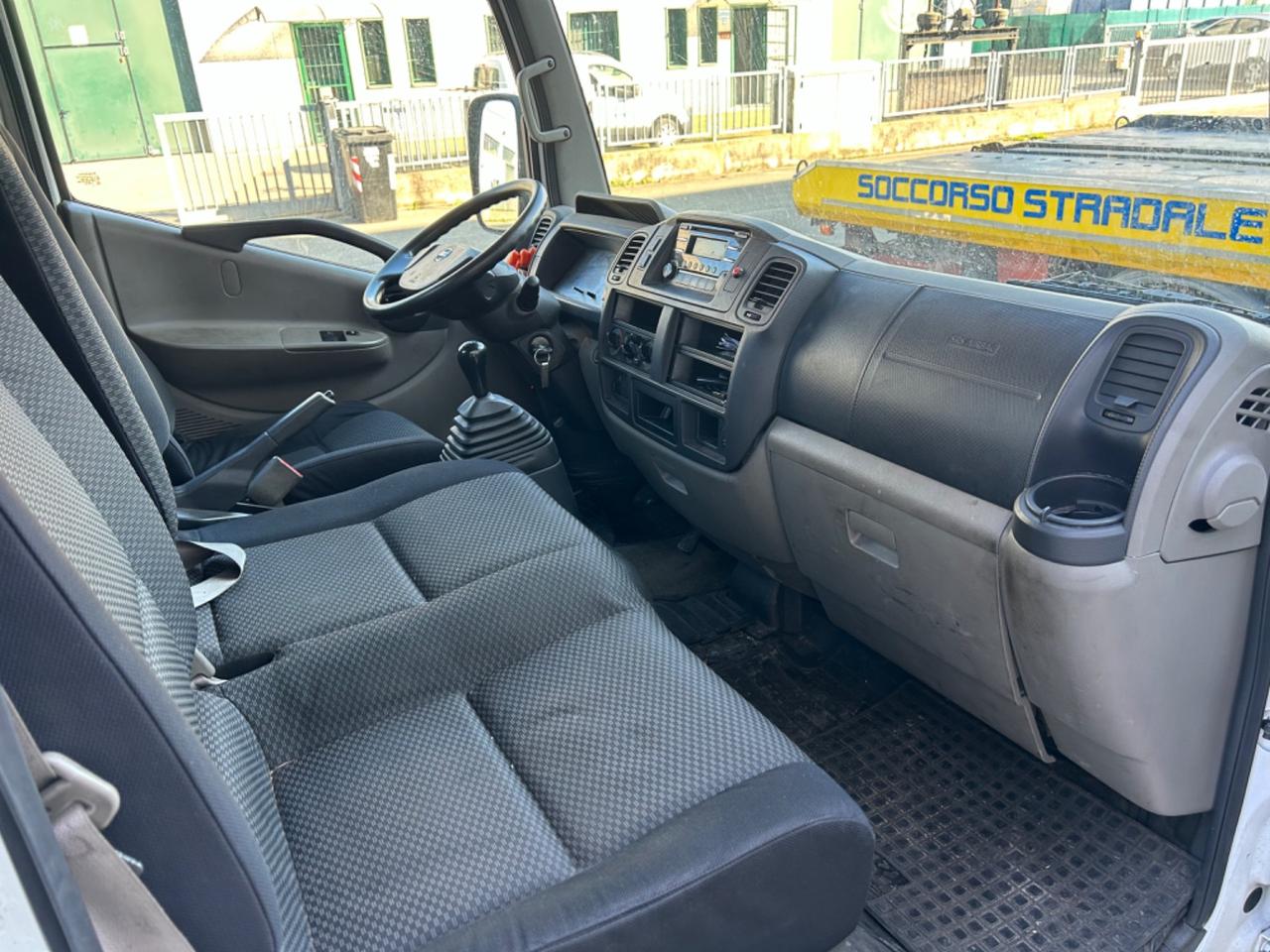 Nissan Cabstar CARROATTREZZI scarrabile comear