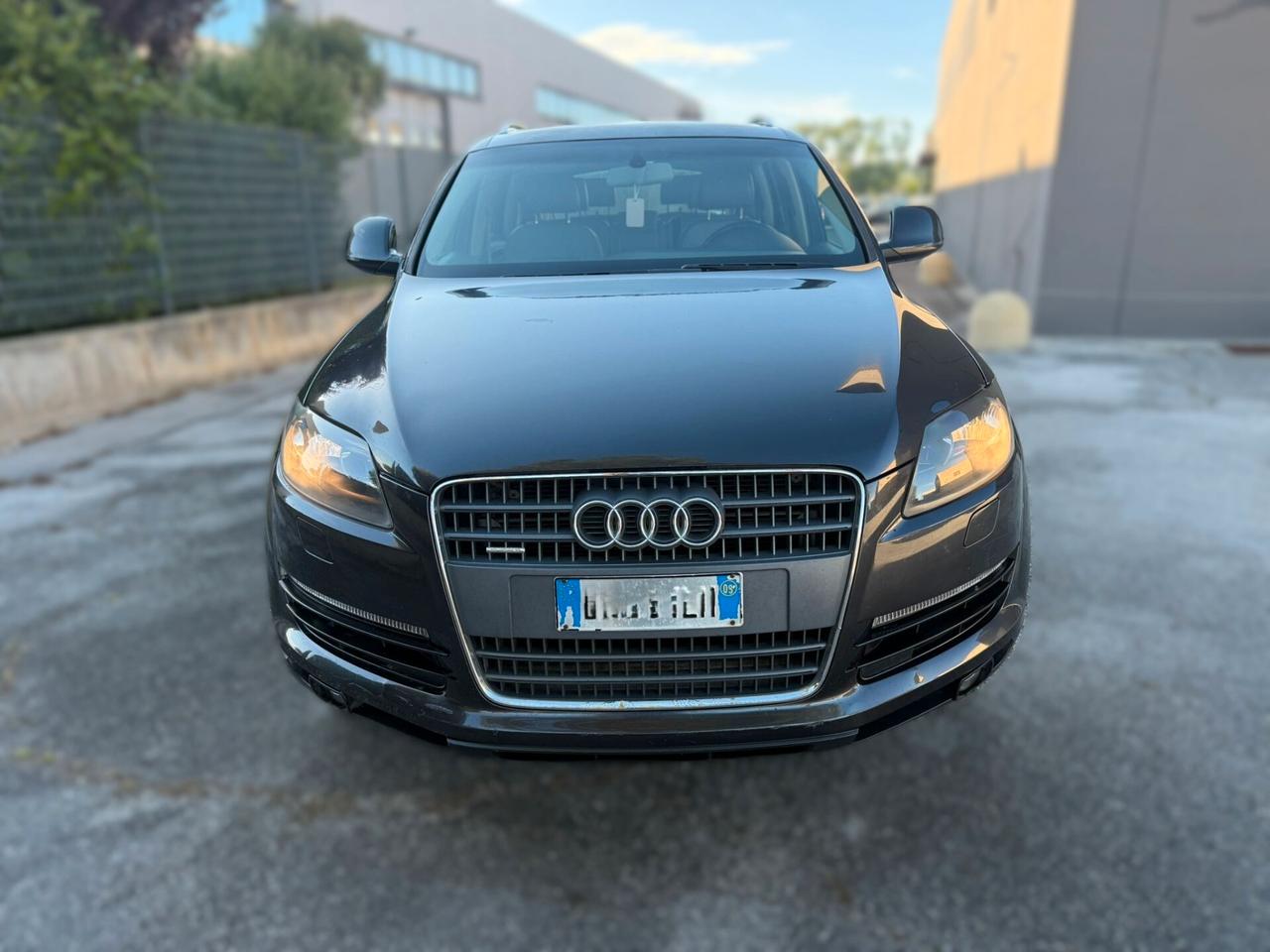 AUDI Q7 3.0 TDI 7 POS. 2008 12 MESI DI GARANZIA