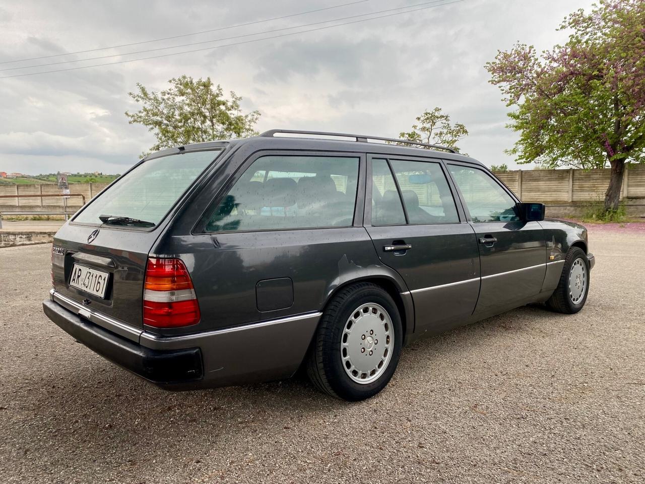 Mercedes-benz E 200 MERCEDES E 200 W124 TE