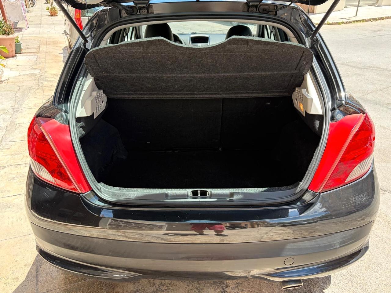 Peugeot 207 1.6 HDI 90CV 12 MESI DI GARANZIA