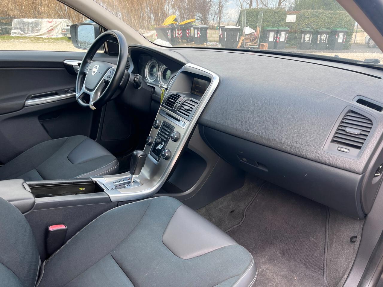 Volvo XC 60 XC60 D5 AWD Momentum