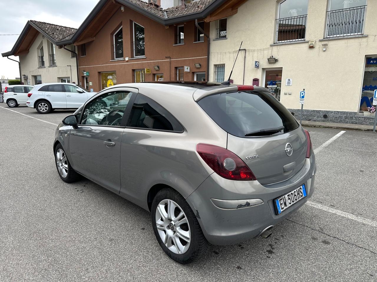 Opel Corsa 1.2 85CV 3 porte GPL-TECH Edition