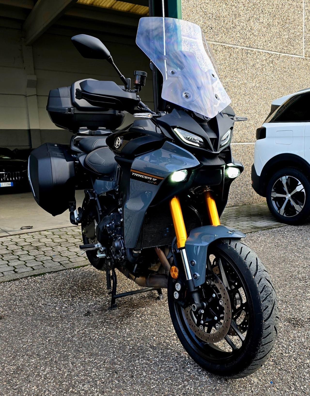 YAMAHA TRACER 9 GT PLUS 119cv ABS SOLO 800km