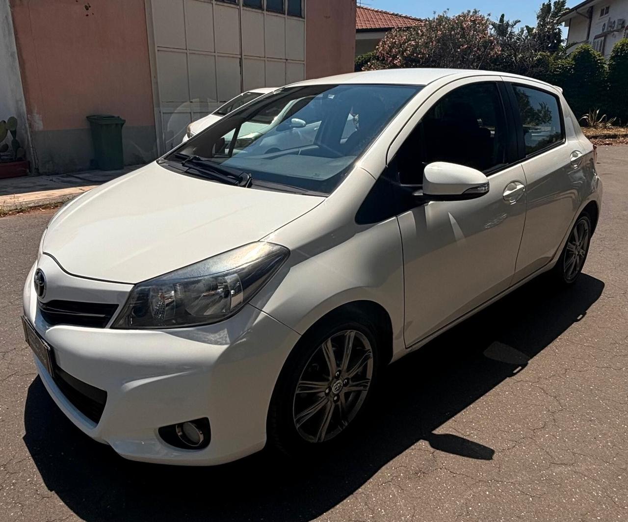 Toyota Yaris 1.4 D-4D 5 porte Lounge