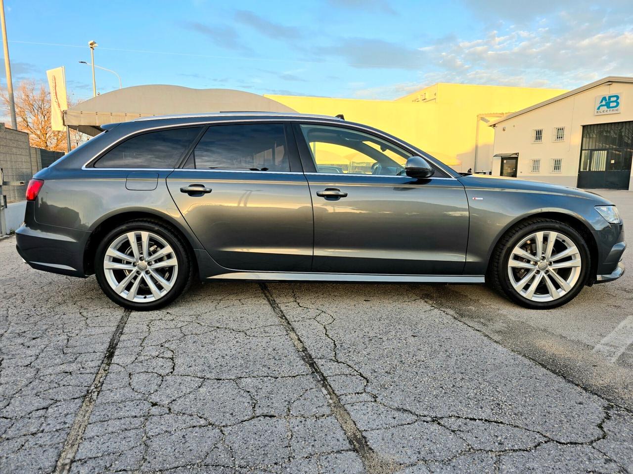 Audi A6 Avant 2.0 tdi S-line Competition quattro 190cv - TETTO