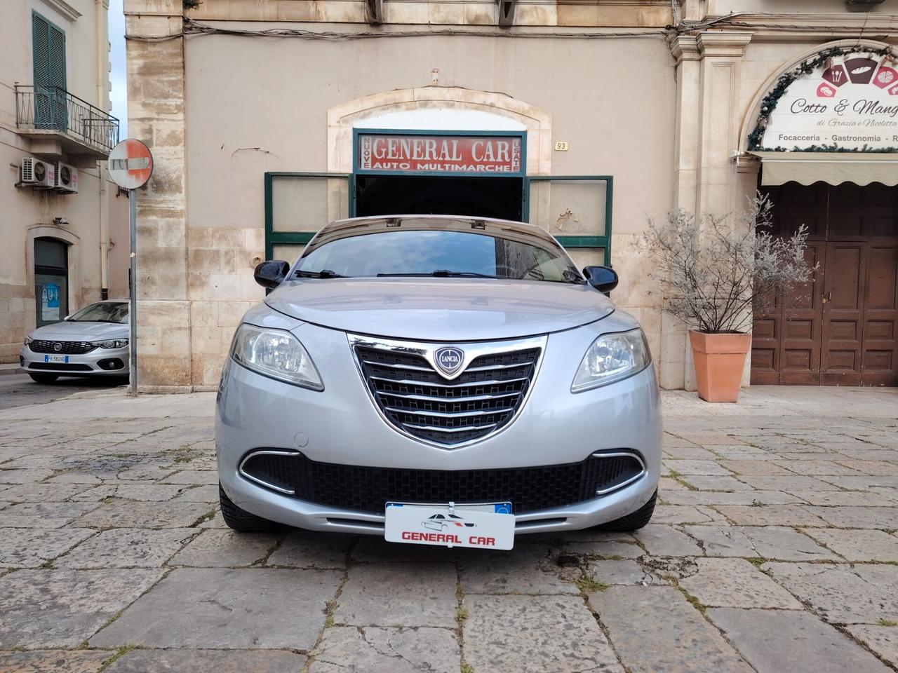 Lancia Ypsilon 1.2 69 CV 5 porte GPL Ecochic Gold