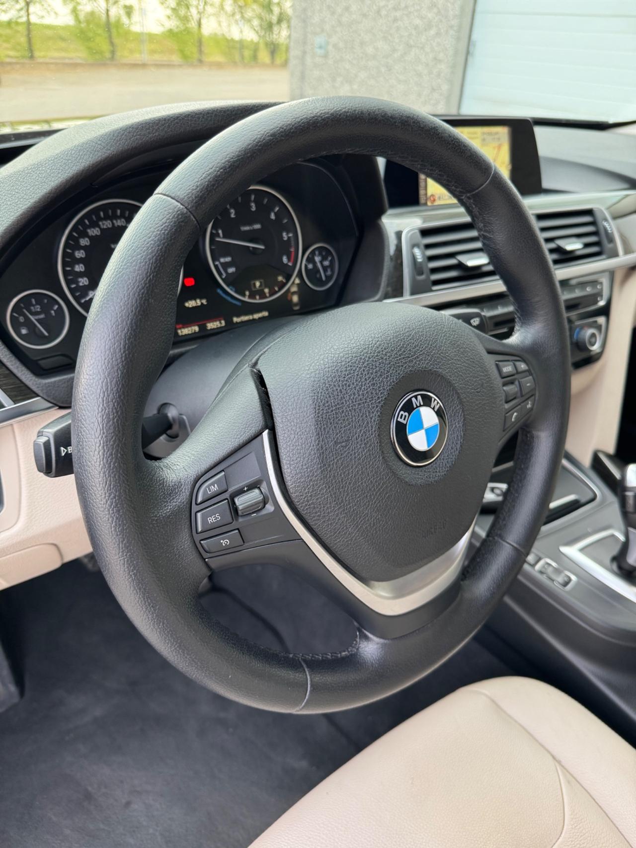 Bmw 320 320d xDrive Luxury