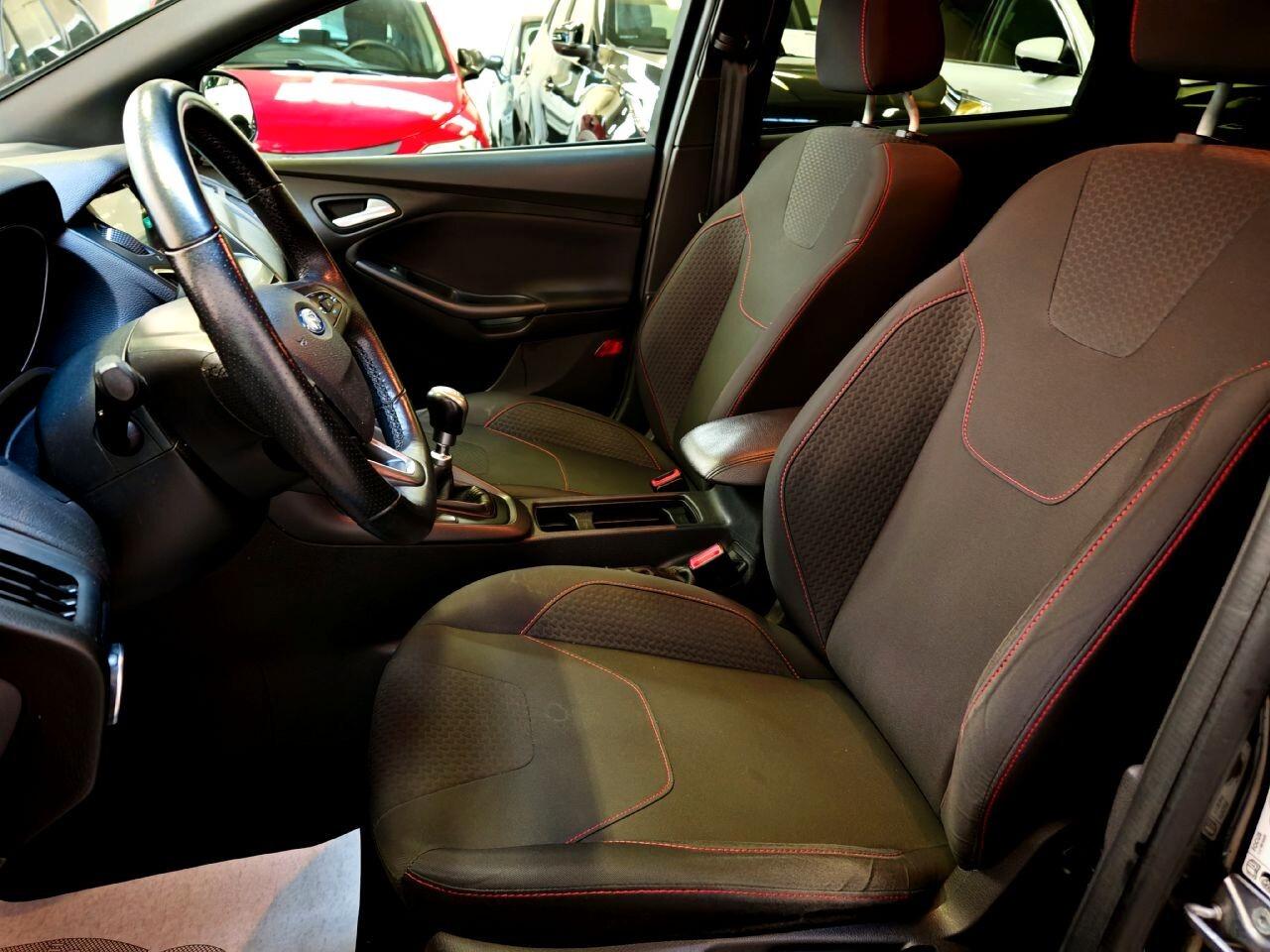 Ford Focus 1.5 TDCi ST-Line 120cv Euro 6B