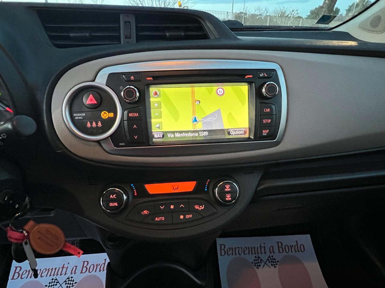 Toyota Yaris 1.0 5 porte Active Tagliandata