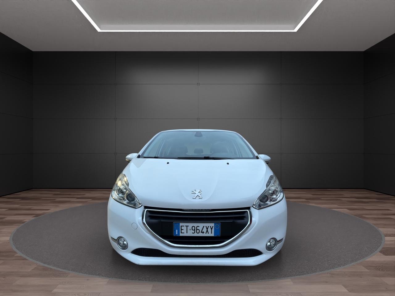 Peugeot 208 1.4 HDi 68 CV 5 porte Allure