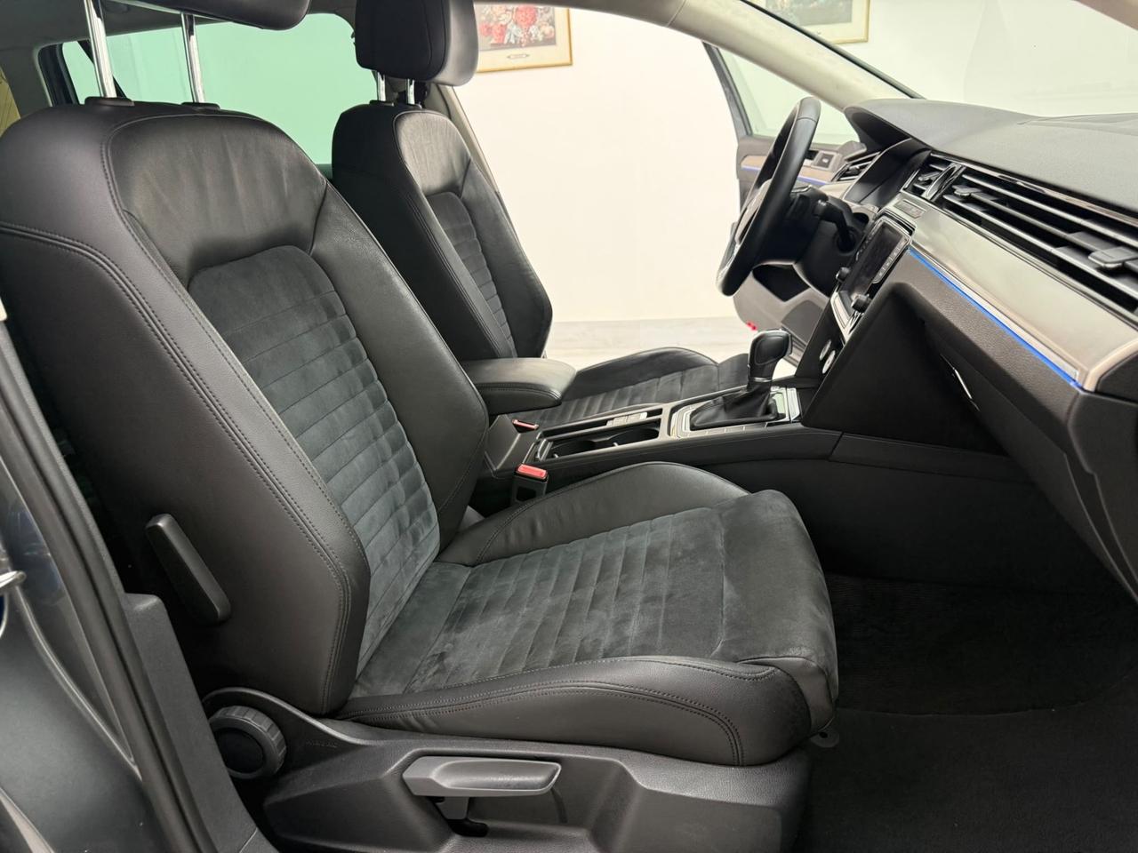 Volkswagen Passat Variant 2.0 TDI DSG Highline BlueMotion Technology