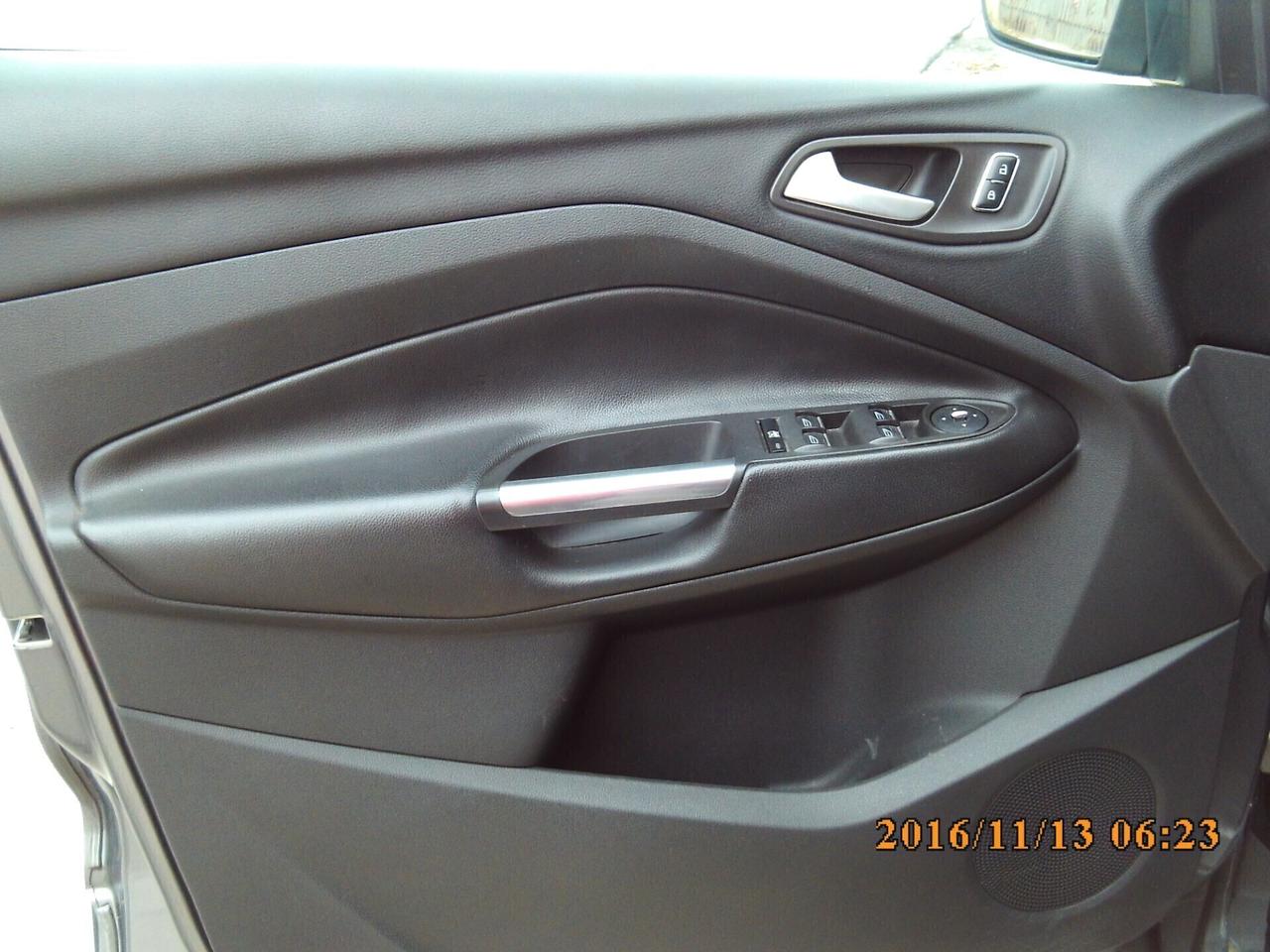 Ford Kuga 2.0 TDCI 140 CV 4WD Titanium
