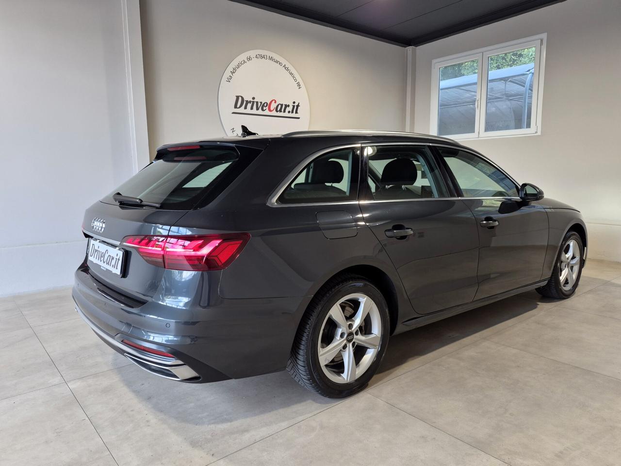 Audi A4 Avant 35 tdi MHEV S TRONIC NAVI CARPLAY FULL-LED