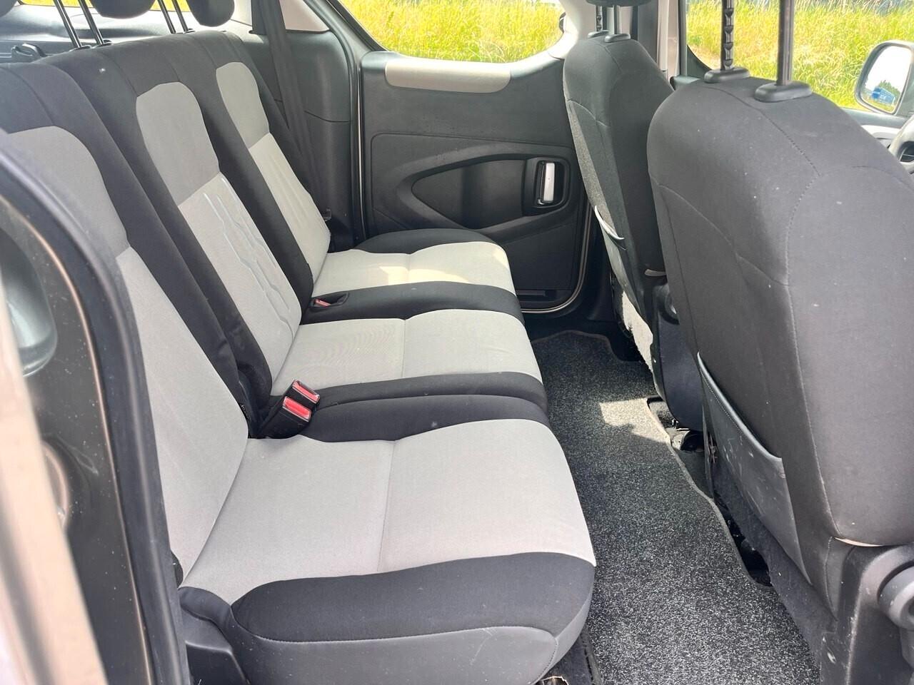 Peugeot Partner Tepee 1.6 HDi 92CV Outdoor