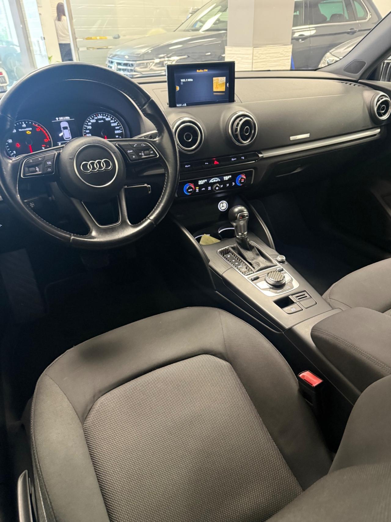 Audi A3 SPB 1.6 TDI S tronic Sport